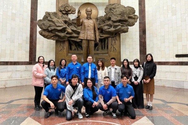 Đoàn Thanh niên Cộng sản Hồ Chí Minh Báo Pháp luật Việt Nam sinh hoạt chuyên đề tháng 1/2026